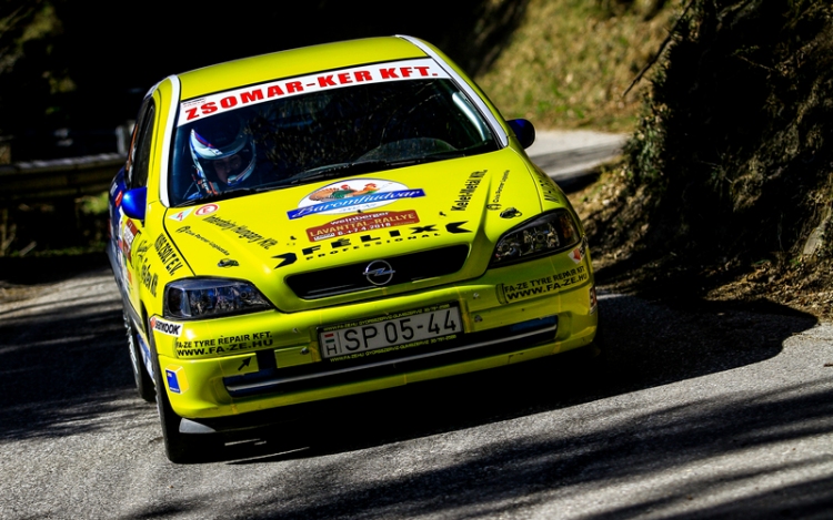 Rally: Sikeres célba érkezést várok!